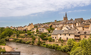 Vue du village de Saint-Côme d'Olt