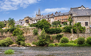 Vue du village de Saint-Côme d'Olt
