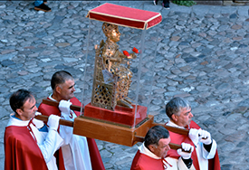 Célébration de la fête de la majesté sainte Foy à Conques